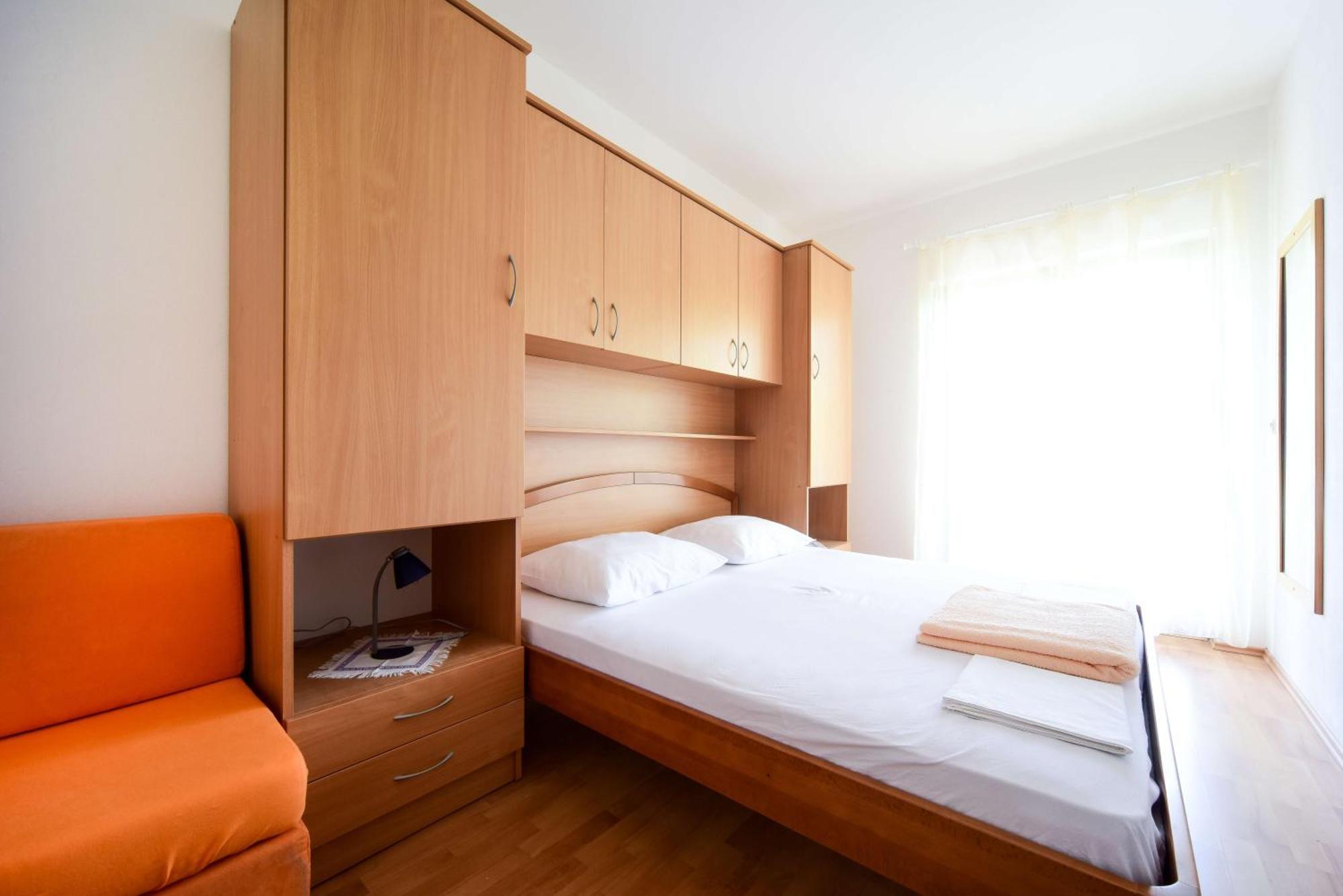 Apartments Mrva Ugljan Exterior photo